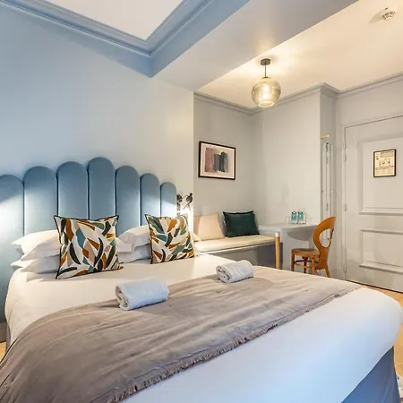 Hotel Le Nest By Sweett 4*