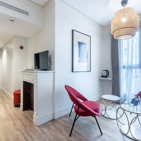 Le Nest By Sweett Hotel Paryż
