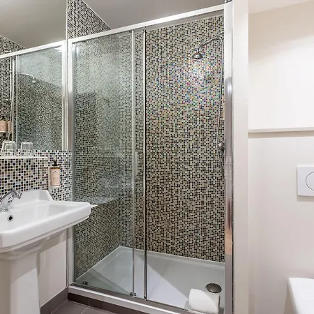 Le Nest By Sweett Hotell 4*