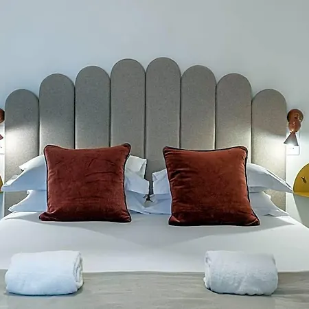 Le Nest By Sweett 4* パリ