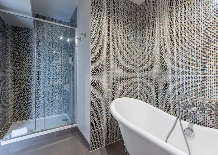 Hotel Le Nest By Sweett 4*