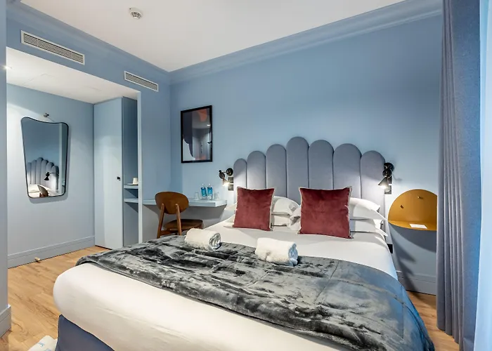 Hotel Le Nest By Sweett 4*