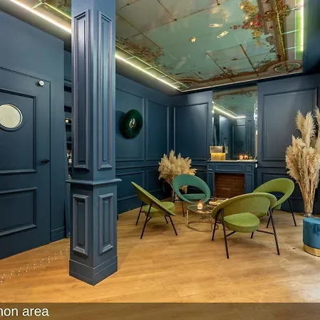 Le Nest By Sweett Hotel